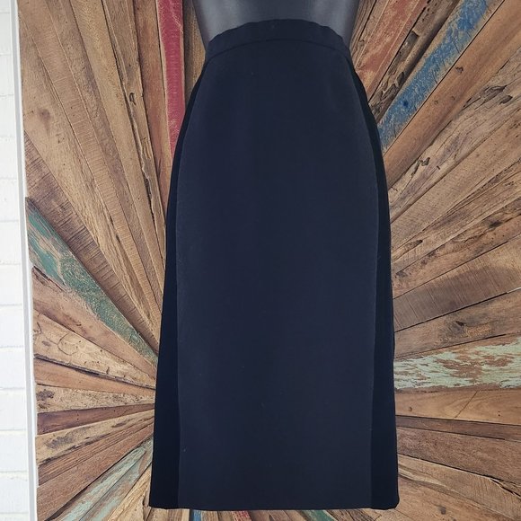 VTG Carolina Herrera wool/velvet skirt Sz 8 Made in USA - Picture 1 of 7